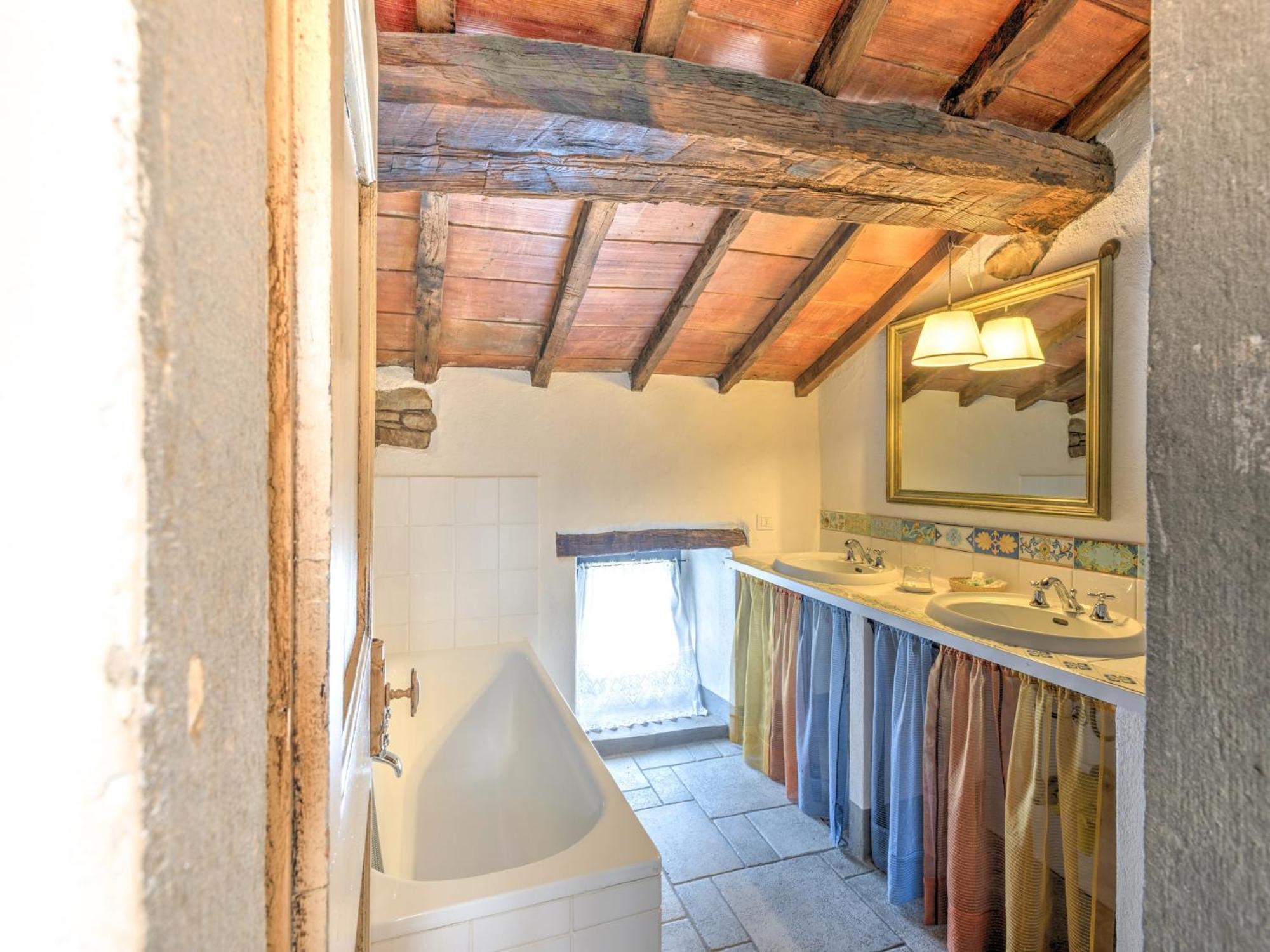 Comfy Home In San Godenzo With Lake Nearby Buitenkant foto